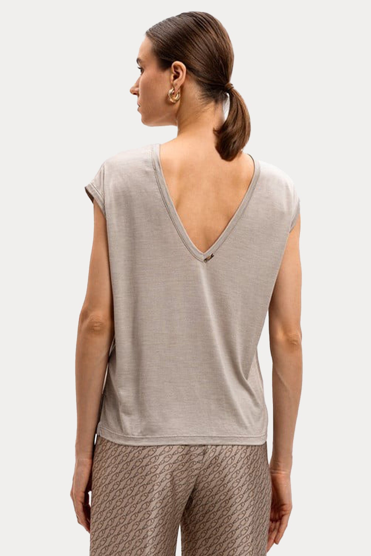 Herno Regular Fit Sırt Dekolteli Yün İnce Örgü İpek Bluz