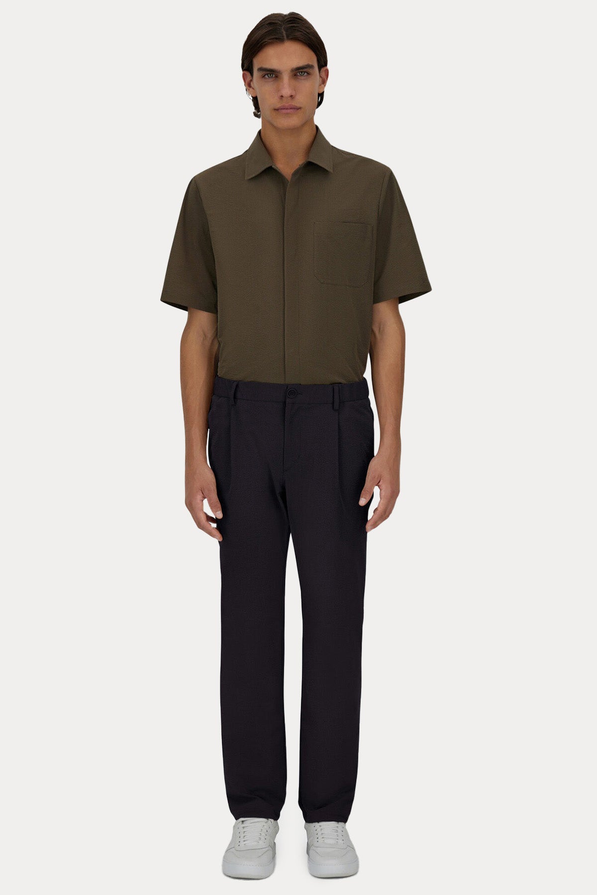 Herno Regular Fit Dokulu Kumaş Tek Pile Beli Lastikli Pantolon