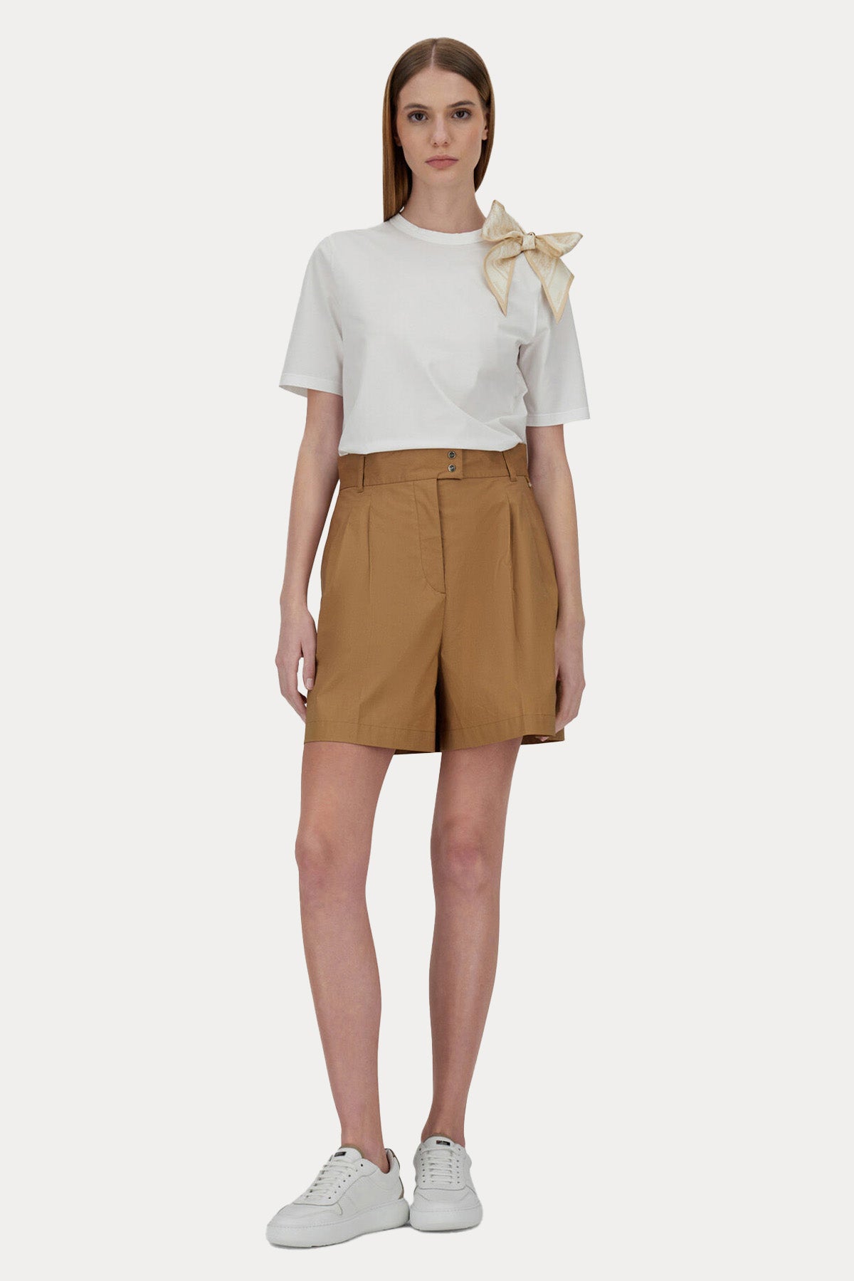 Herno Relaxed Fit Yüksek Bel Yandan Cepli Pileli Şort