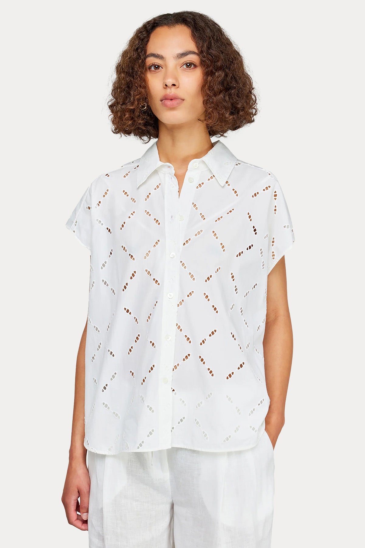 Semicouture Regular Fit Dantel Nakışlı Klasik Yaka Gömlek-Gömlek-Libas