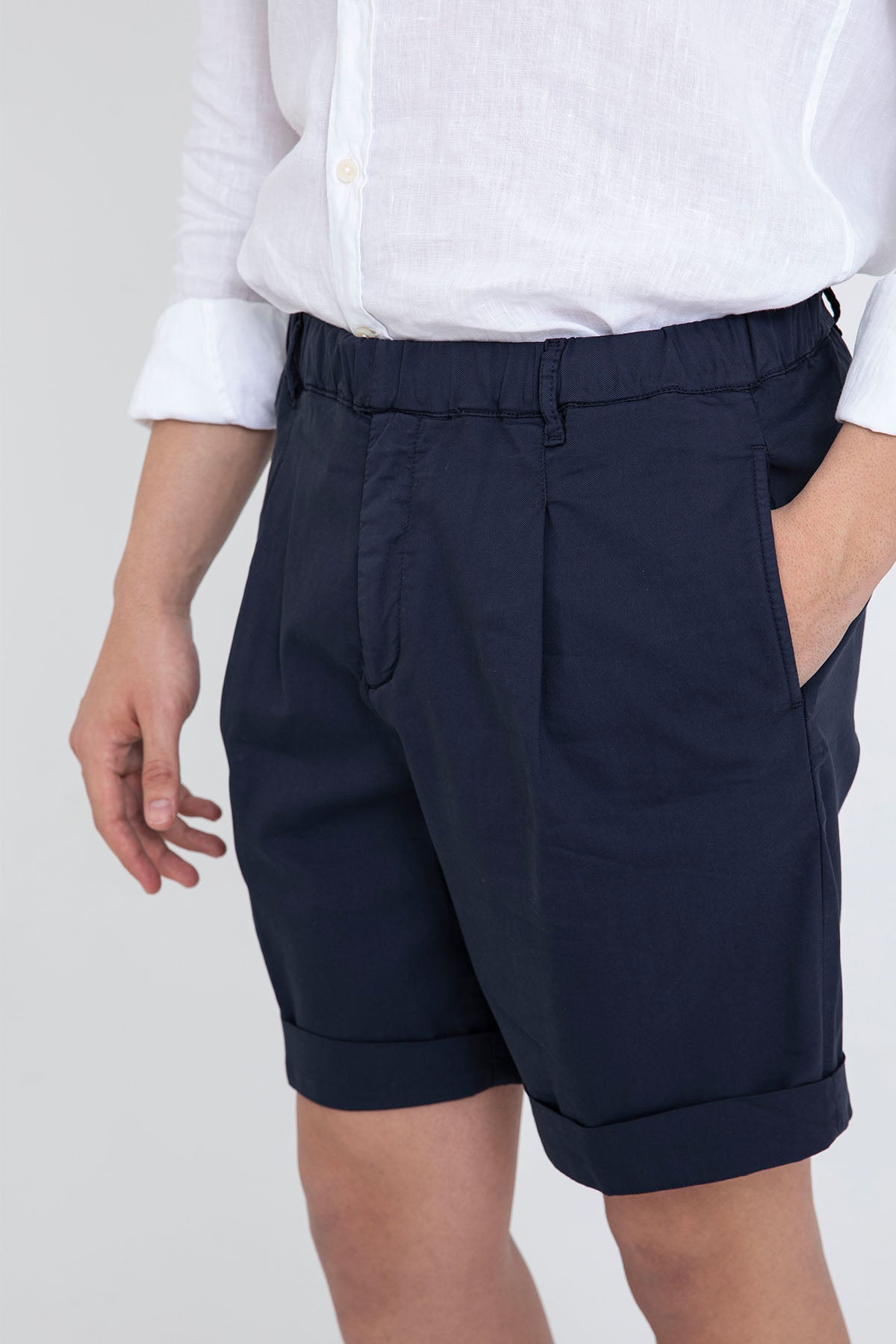 40 Weft Mike Beli Lastikli Tek Pile Yandan Cepli Şort