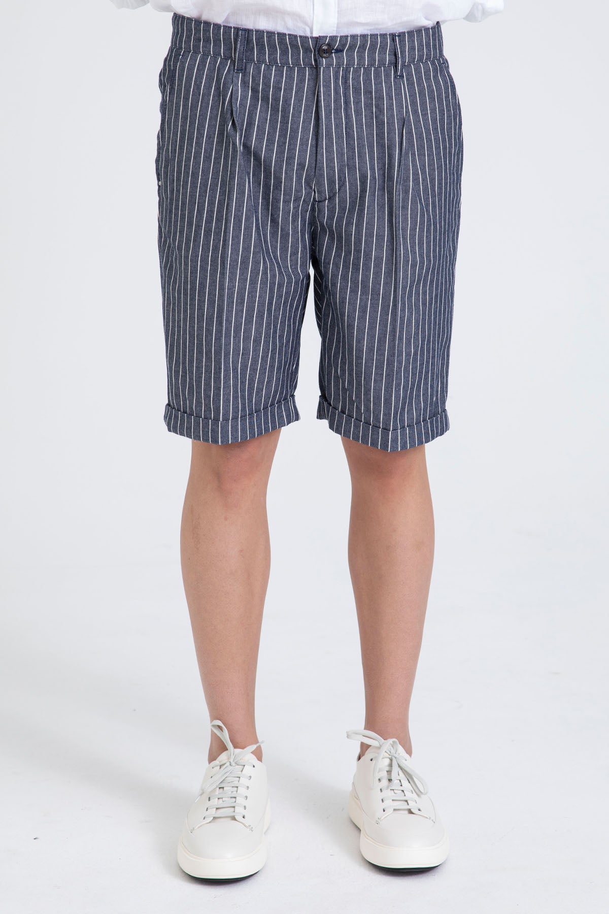 40 Weft Ronanbe Çizgili Tek Pile Yandan Cepli Şort