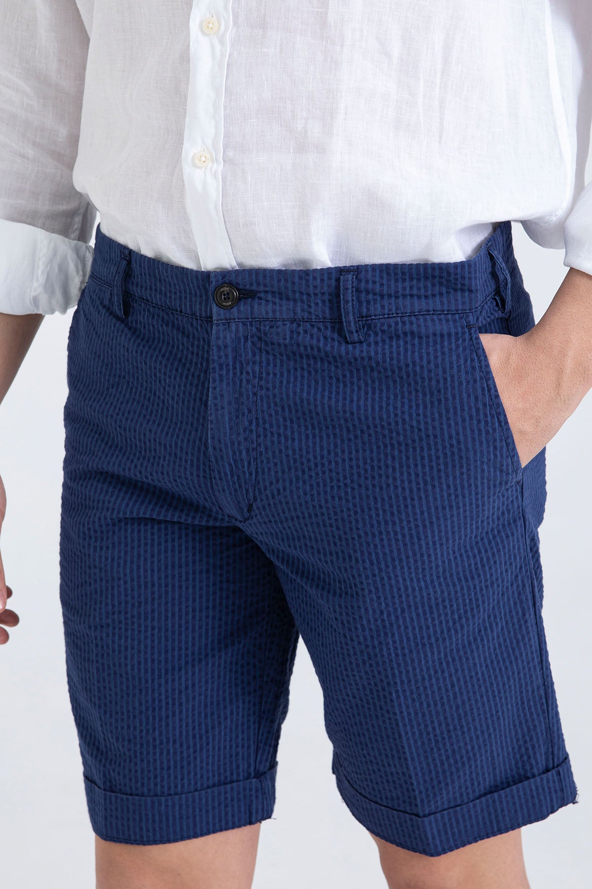 40 Weft Sergentbe İnce Çizgili Seersucker Kumaş Yandan Cepli Şort