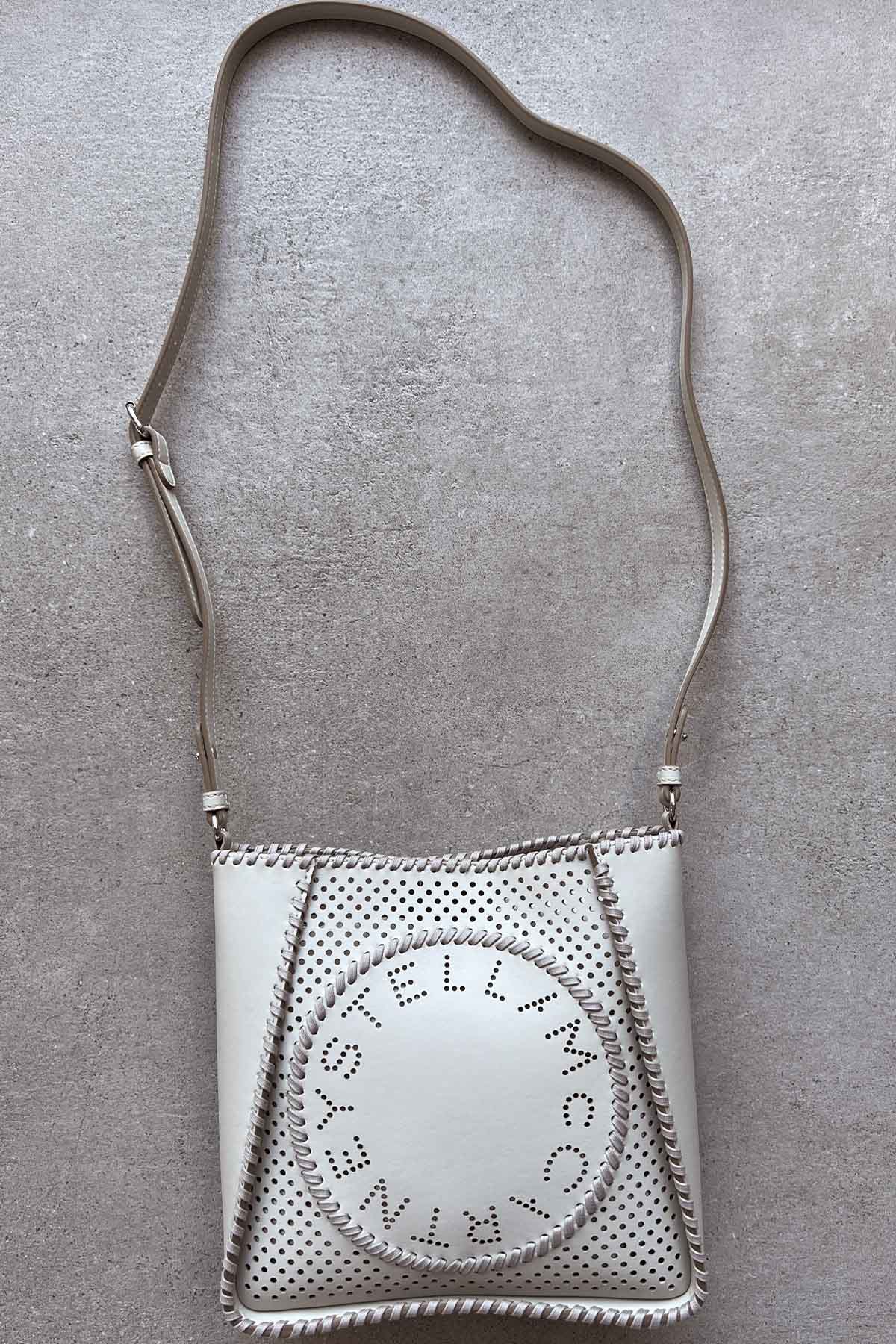 Stella Mccartney Crossbody Lazer Kesim Delikli Omuz Çantası