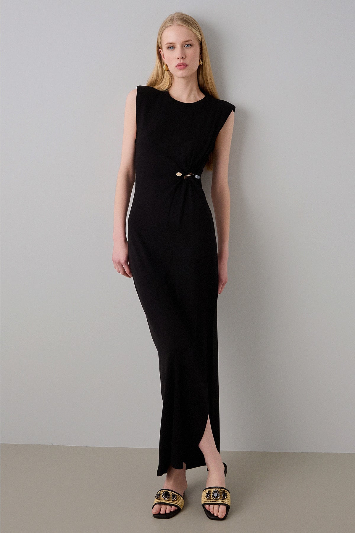 Bsb Aksesuar Detaylı Maxi Elbise