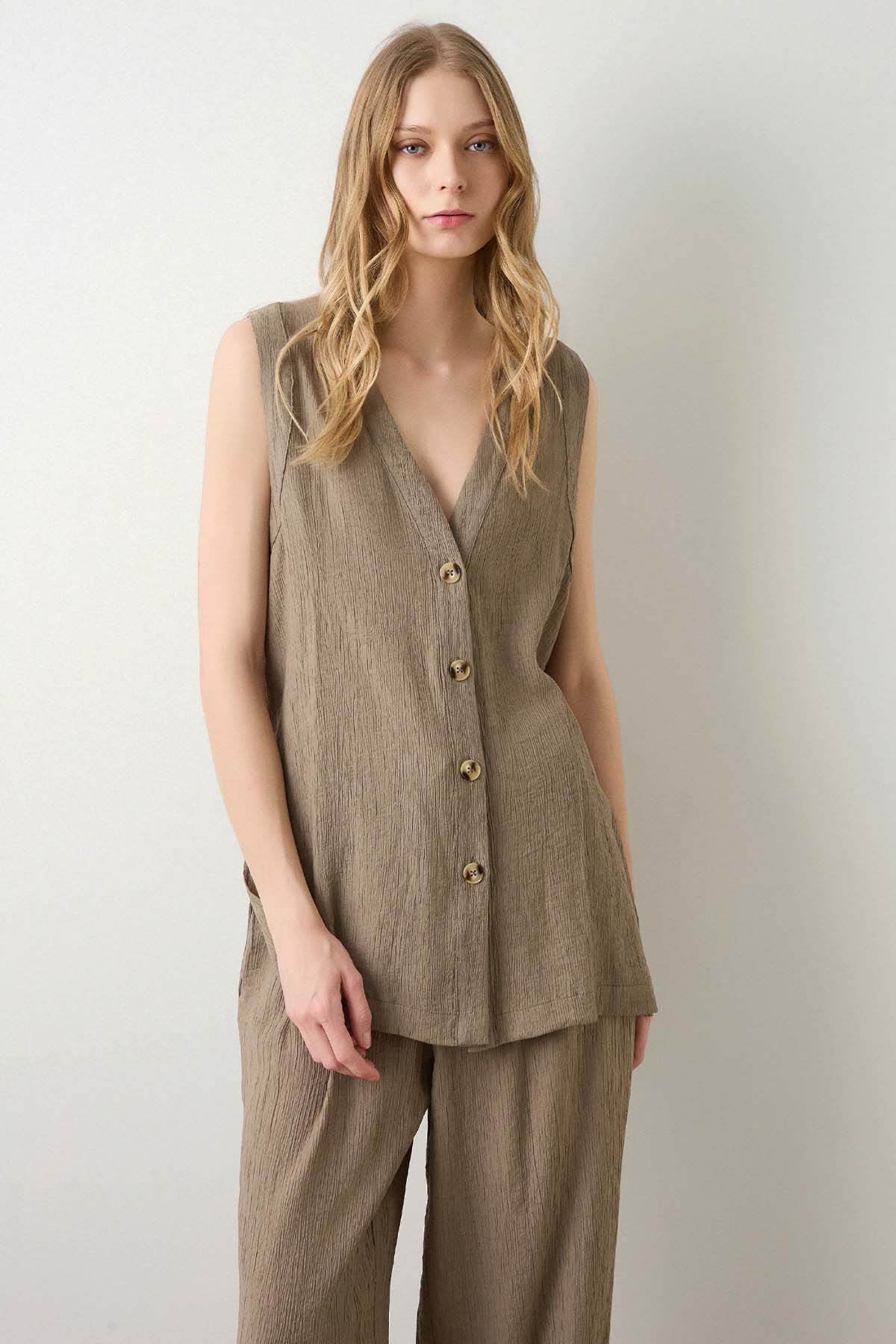 Bsb Derin V Yaka Dokulu Yelek