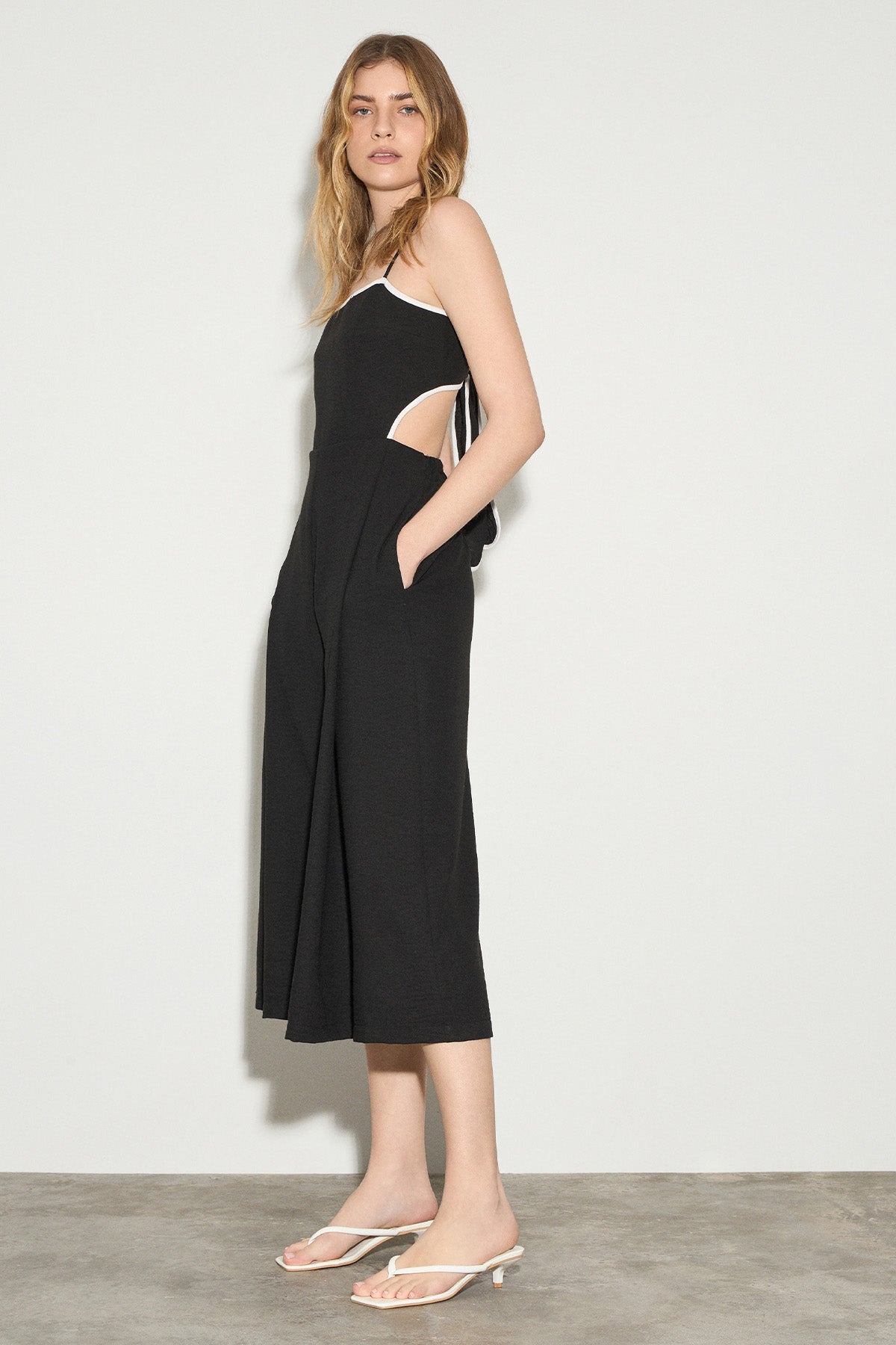 Bsb Regular Fit Sırt Dekolteli Tulum