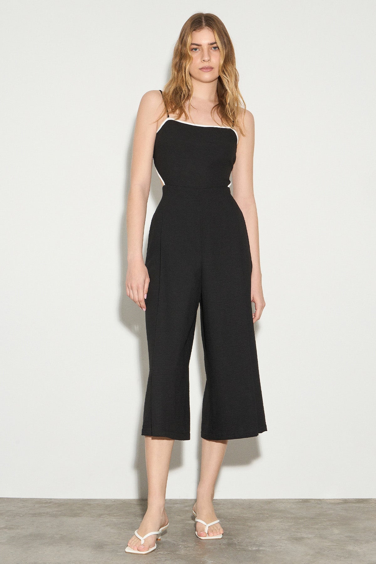 Bsb Regular Fit Sırt Dekolteli Tulum