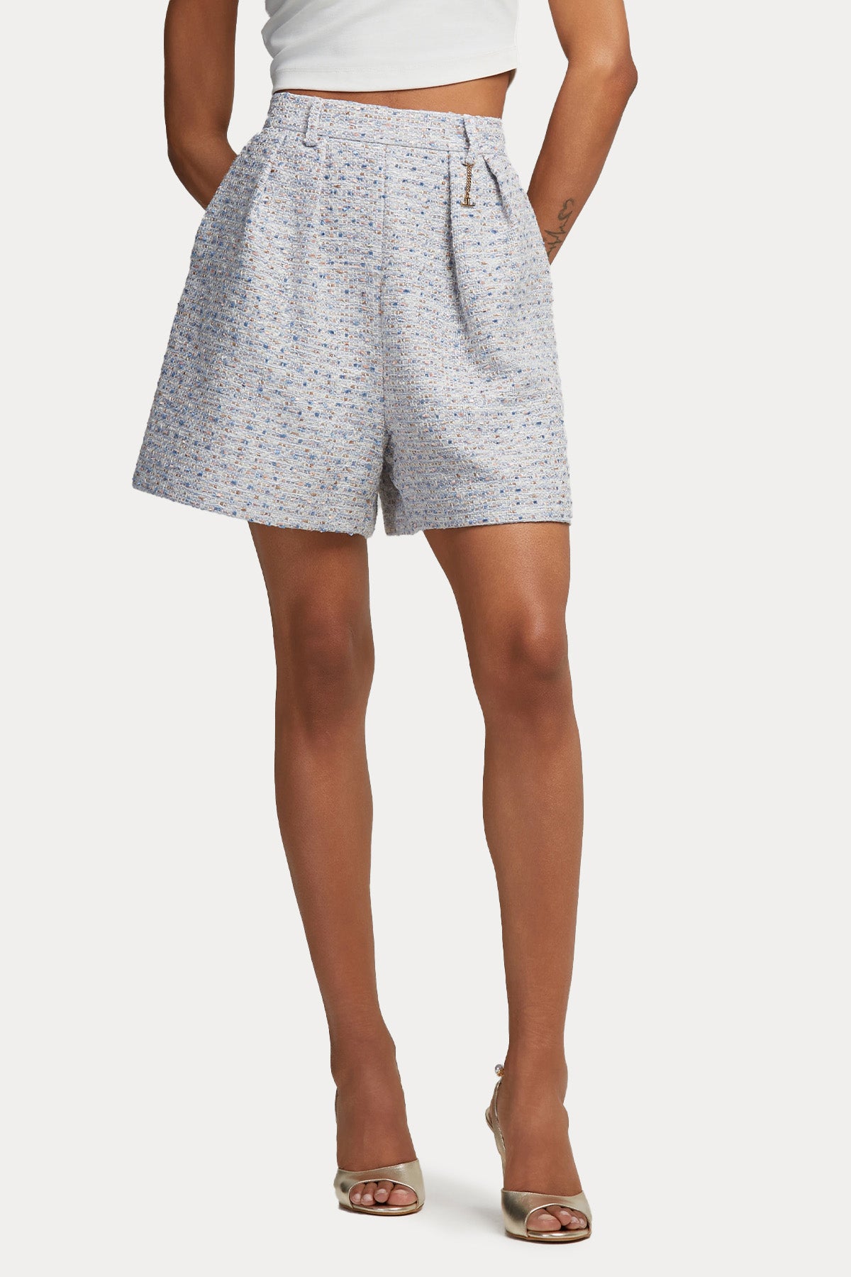Lynne Relaxed Fit Yüksek Bel Tek Pileli Şort