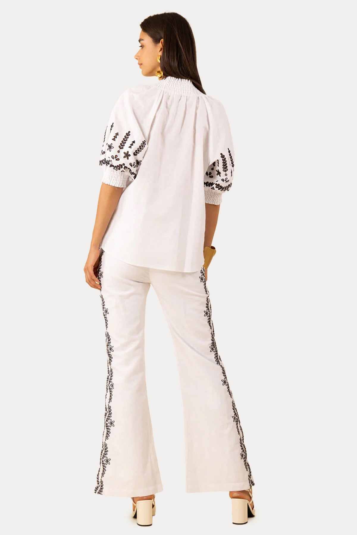 Hale Bob Relaxed Fit Streç Dik Yaka Nakışlı Gömlek