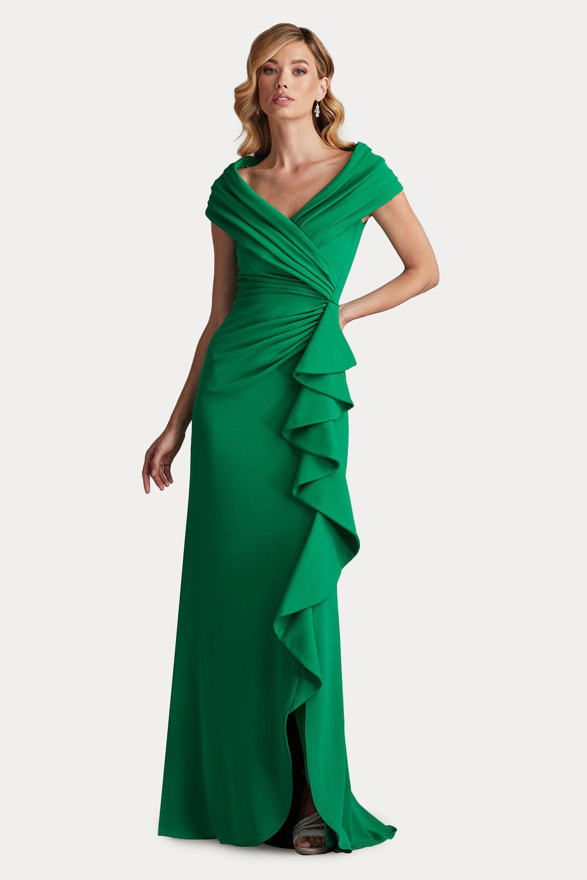 Tadashi Shoji Katlı Piliseli Maxi Abiye Elbise