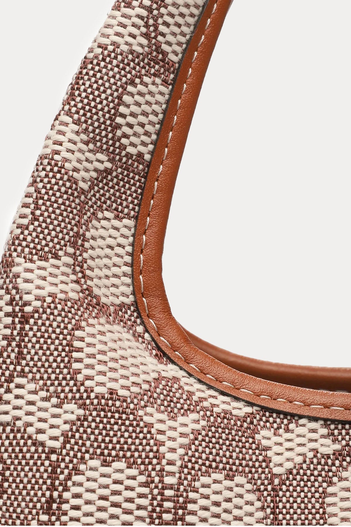 Coach Logolu Omuz Çantası