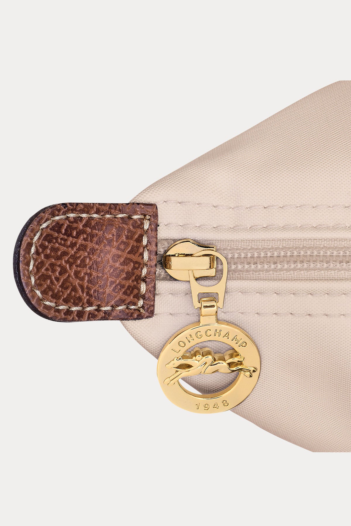 Longchamp Deri Detaylı Logolu Sırt Çantası