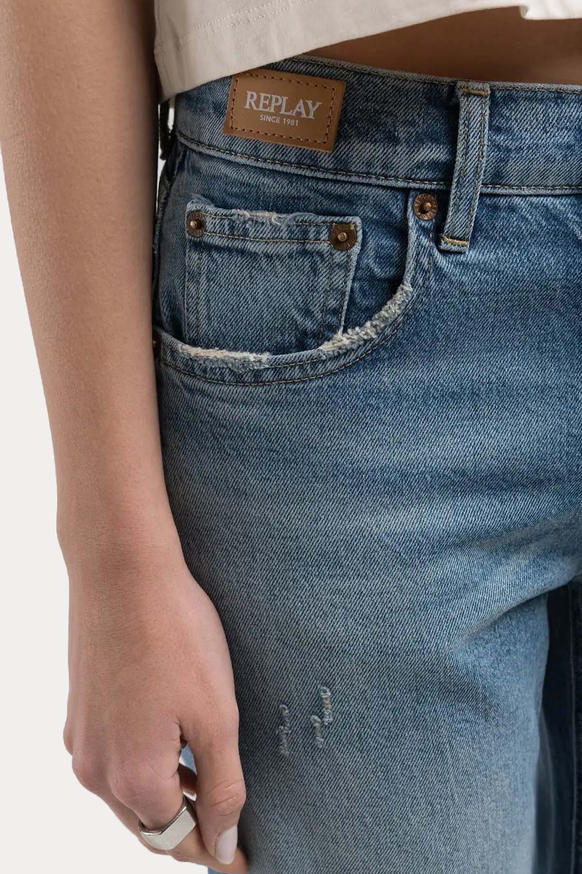 Replay Akeme Straight Low Waist Fit Jeans