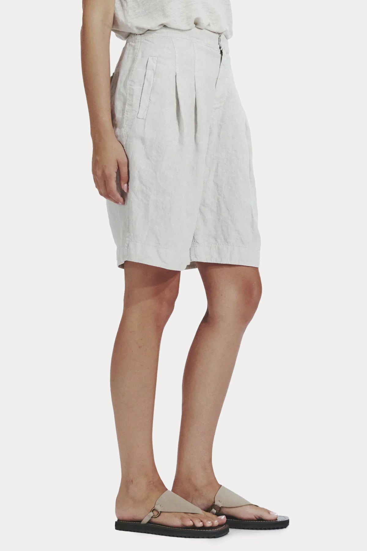 Transit Relaxed Fit Yüksek Belli Keten Şort