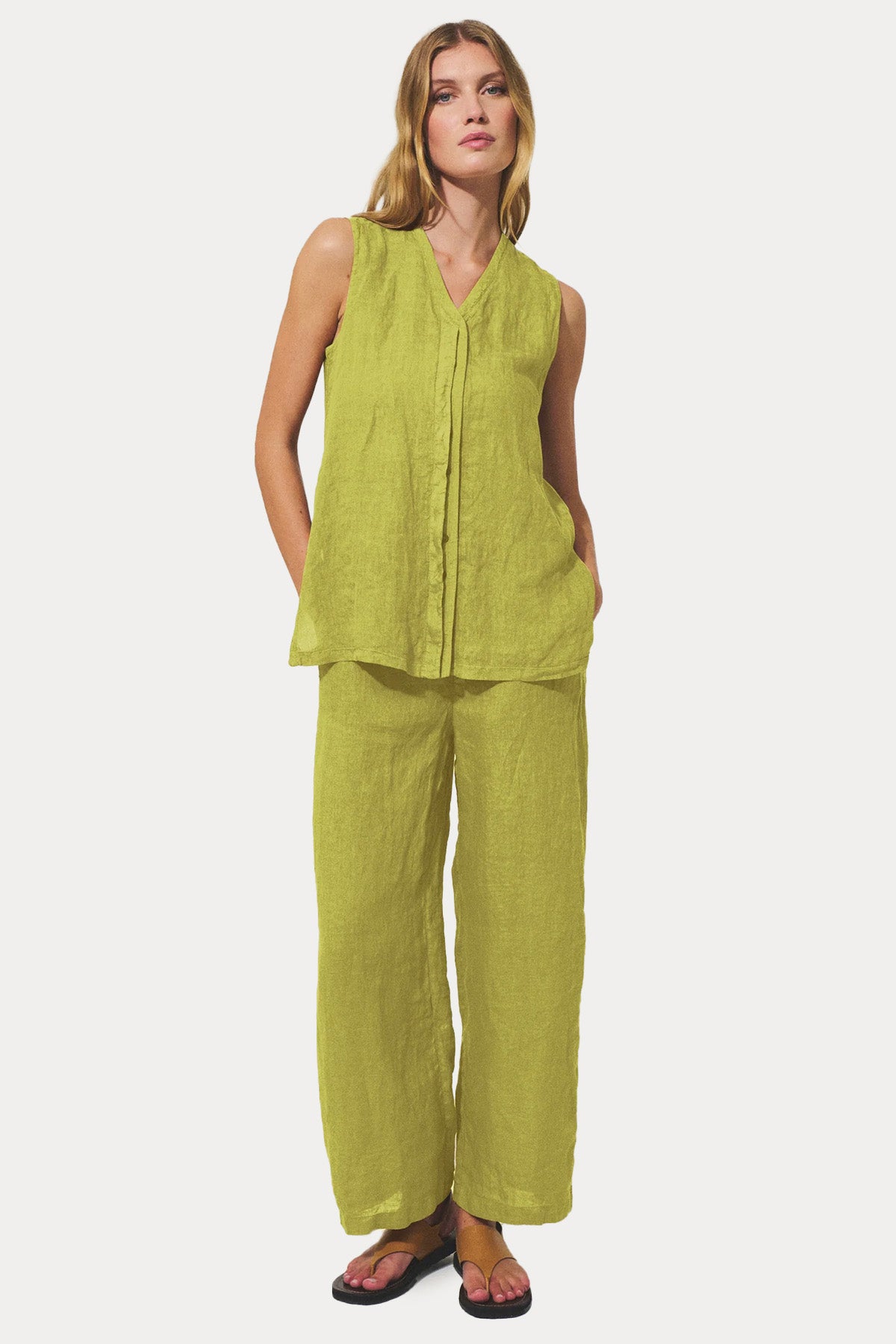 Transit Regular Fit V Yaka Keten Gömlek