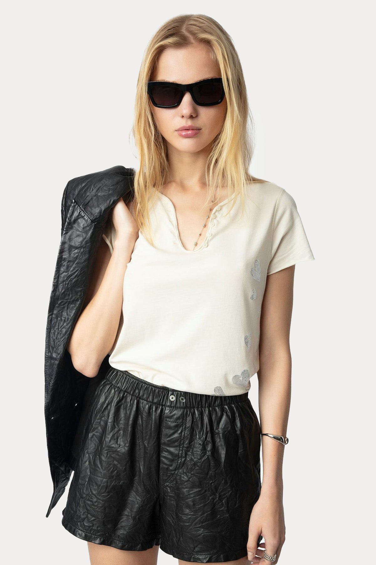 Zadig & Voltaire Düğmeli V Yaka Parlak Taş Aksesuarlı T-shirt