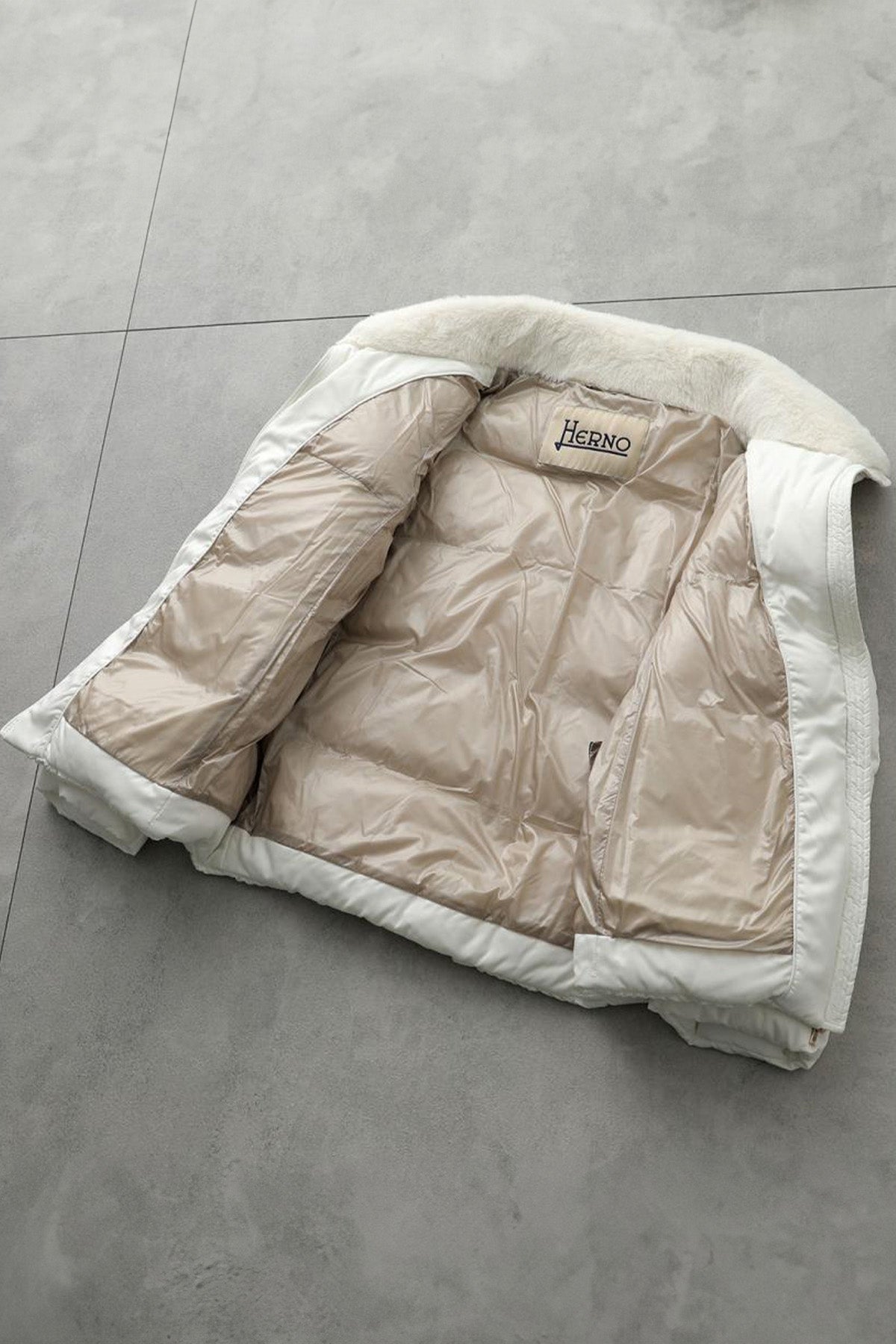 Herno Regular Fit Kürklü Peluş Yaka Puffer Mont