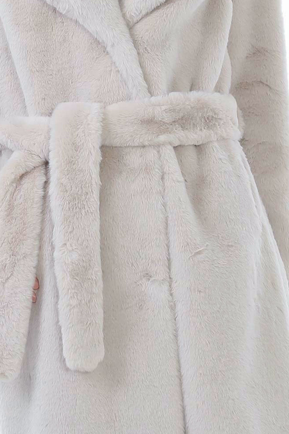 Herno Geniş Yakalı Kemerli Peluş Manto