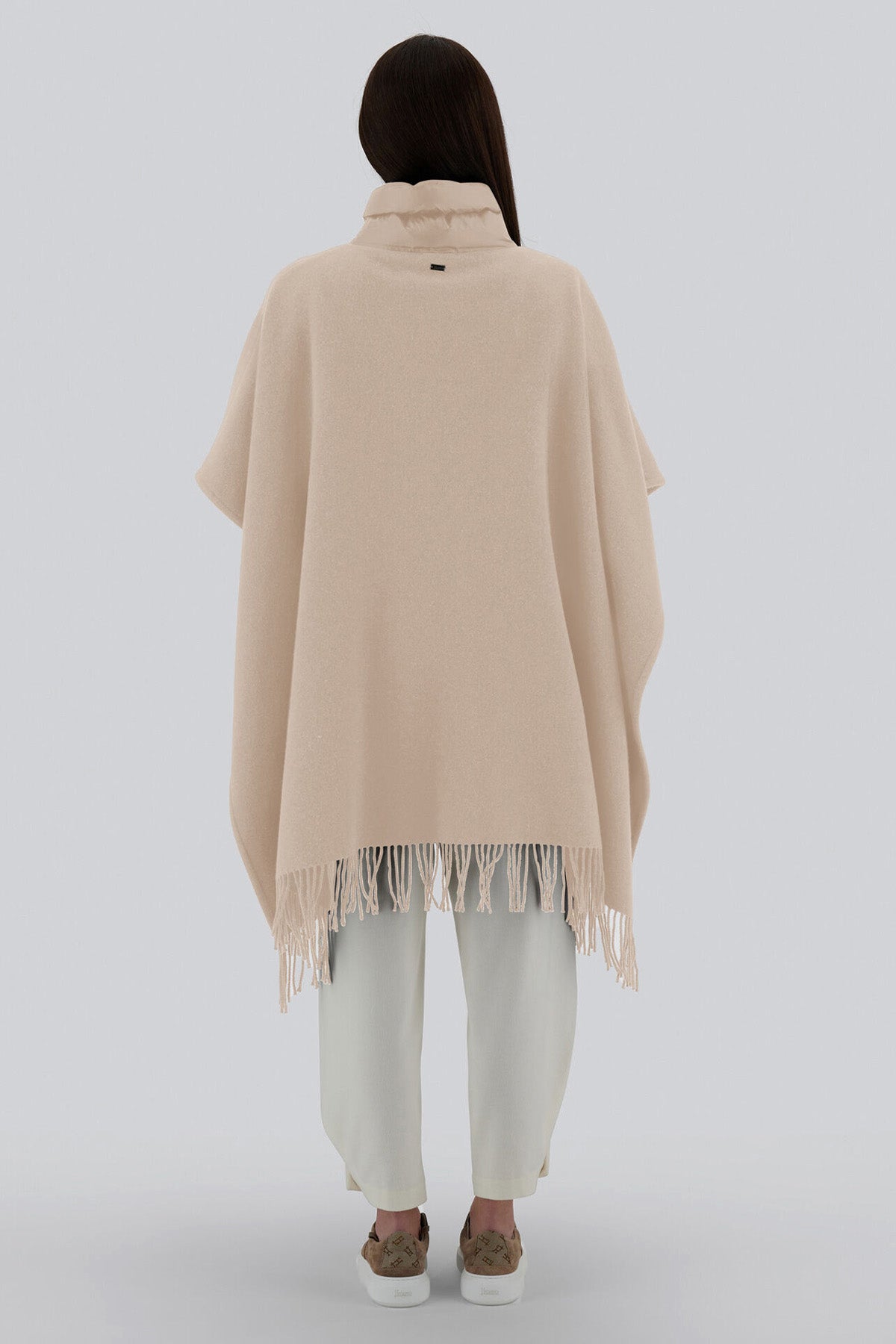 Herno Geniş Kesim Kaşmirli Yün Pelerin Ceket