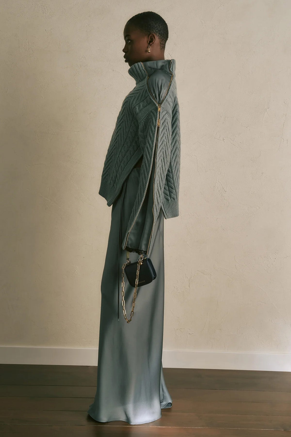 Semicouture Saten İç Parçalı Dik Yaka Saç Örgü Yün Triko