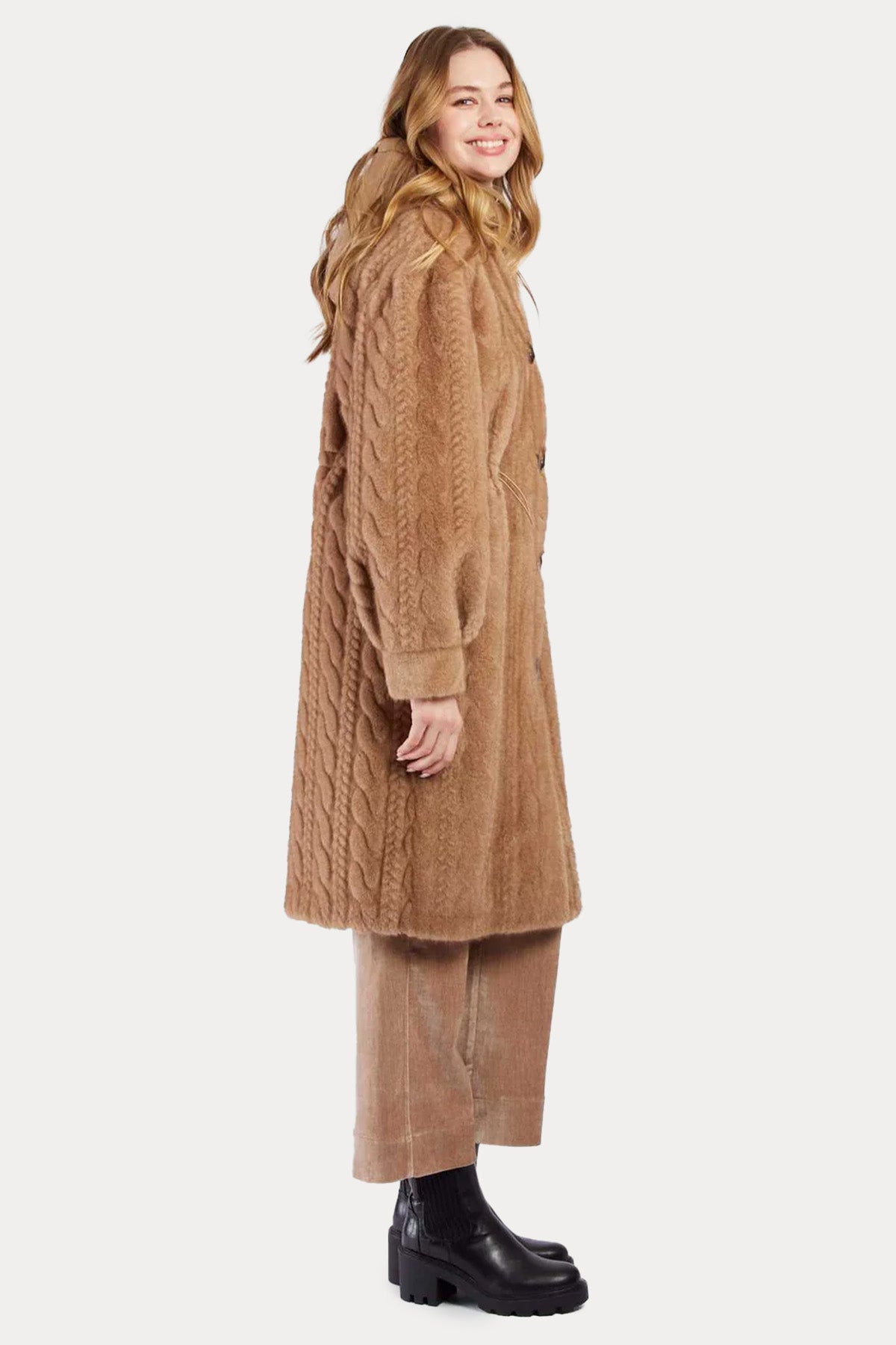 Rene Derhy Demonte İç Parçalı Saç Örgü Kapüşonlu Manto