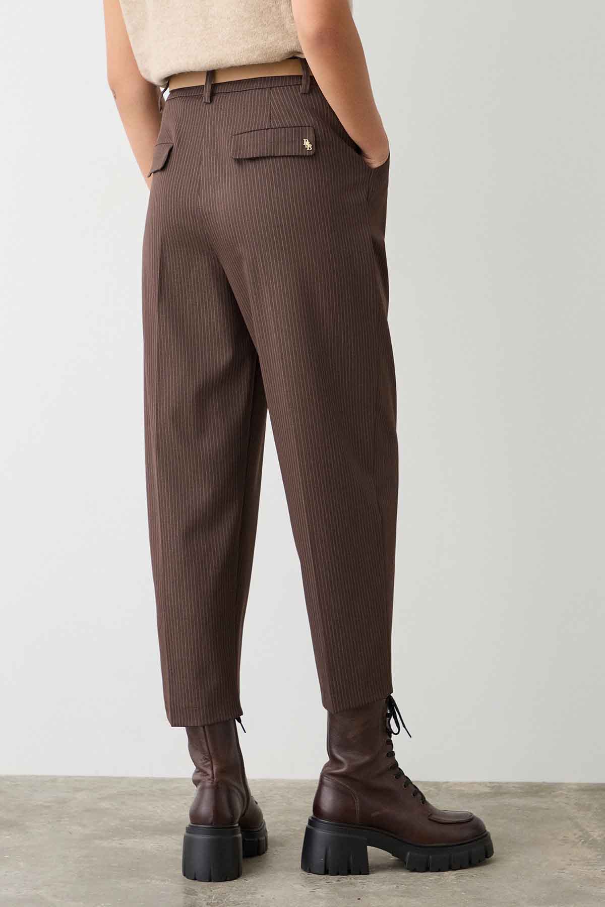 Bsb Relaxed Fit Yüksek Bel Kemerli Tek Pile Pantolon