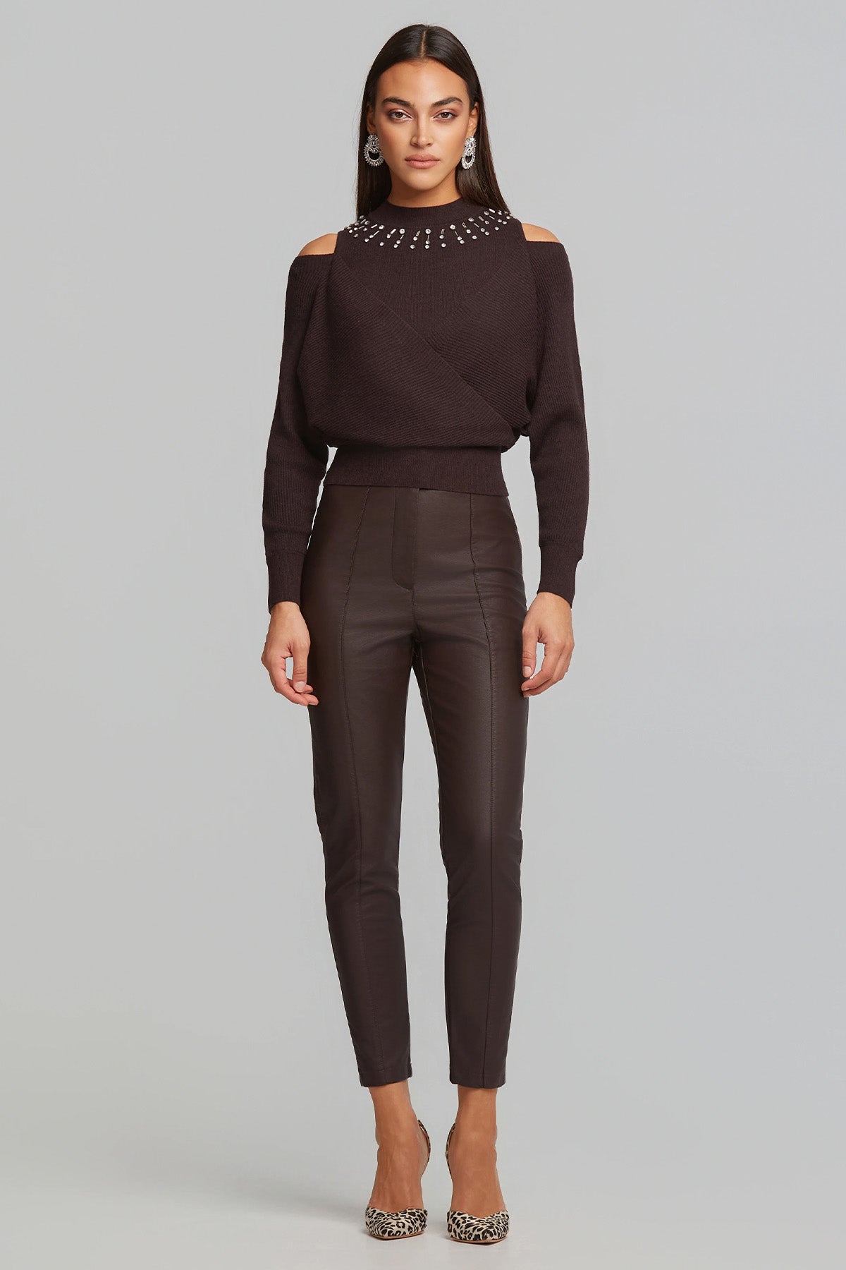 Lynne Metal Aksesuarlı Yuvarlak Yaka Örgü Triko