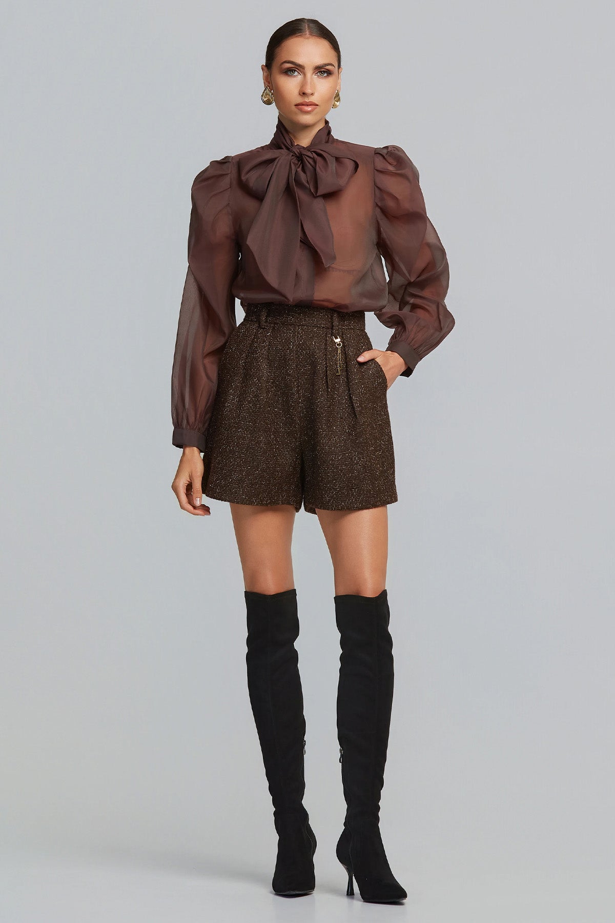 Lynne Relaxed Fit Çift Pileli Yandan Cepli Şort