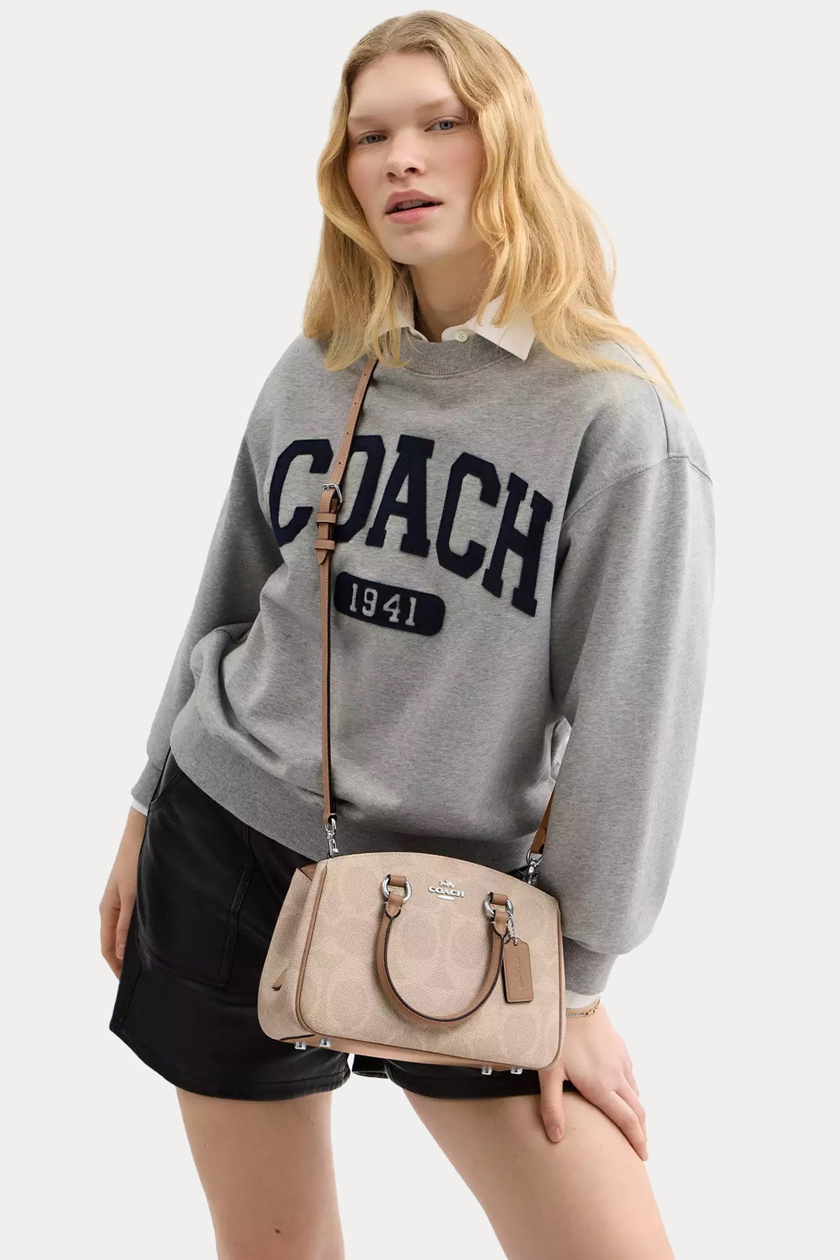 Coach Logolu Deri Omuz Çantası