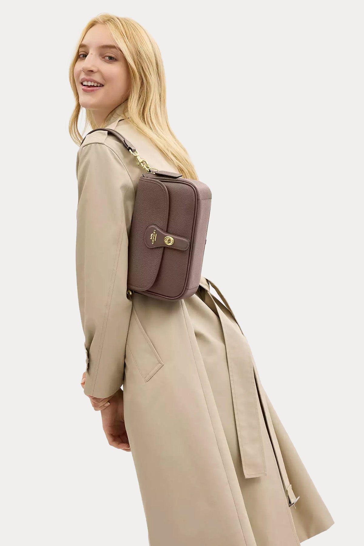 Coach Logolu Deri Omuz Çantası