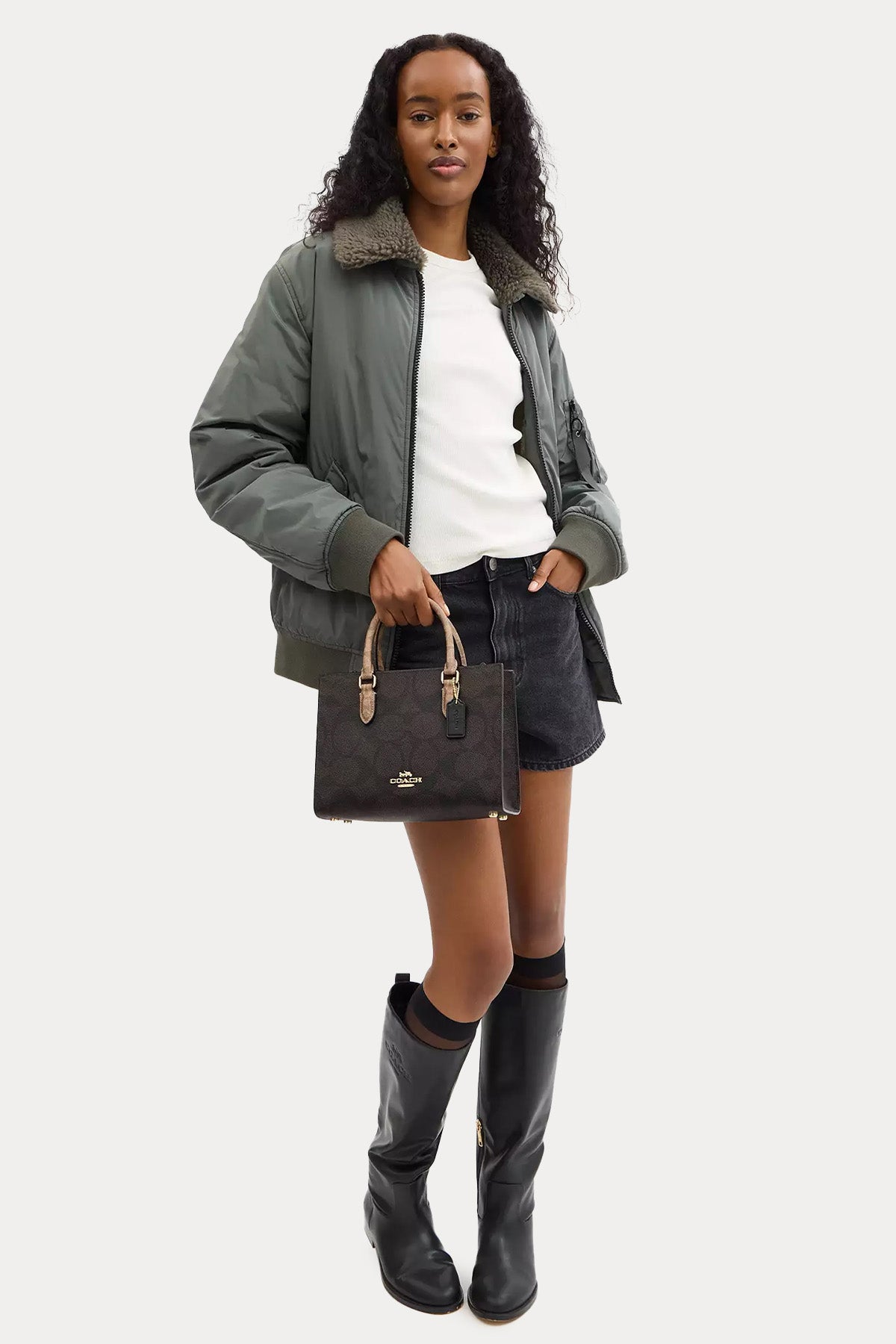 Coach Logolu Deri Omuz Çantası