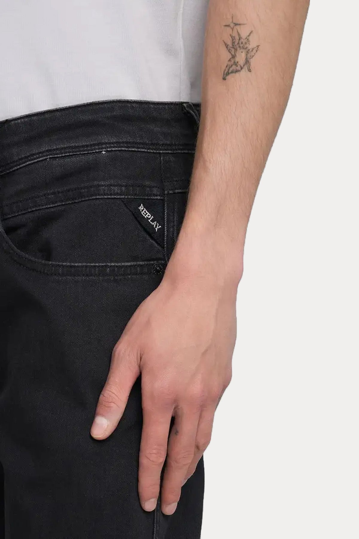 Replay Anbass Slim Fit Jeans