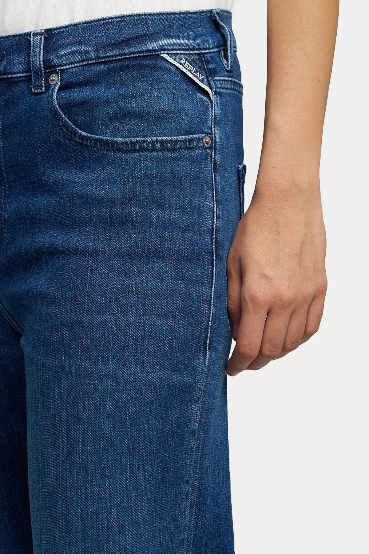 Replay Relaxed Straight Fit Yıkamalı Jeans