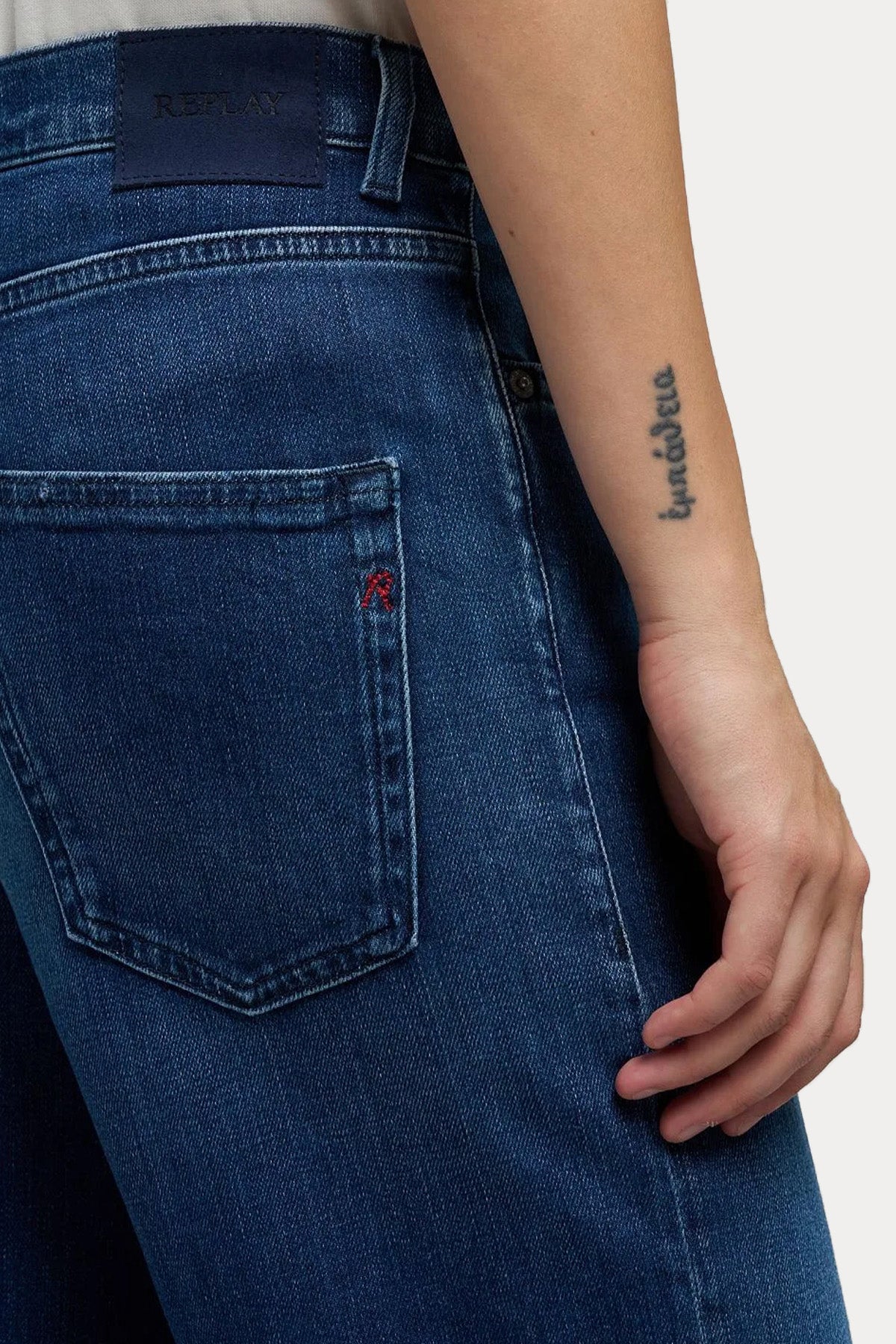 Replay Relaxed Straight Fit Yıkamalı Jeans