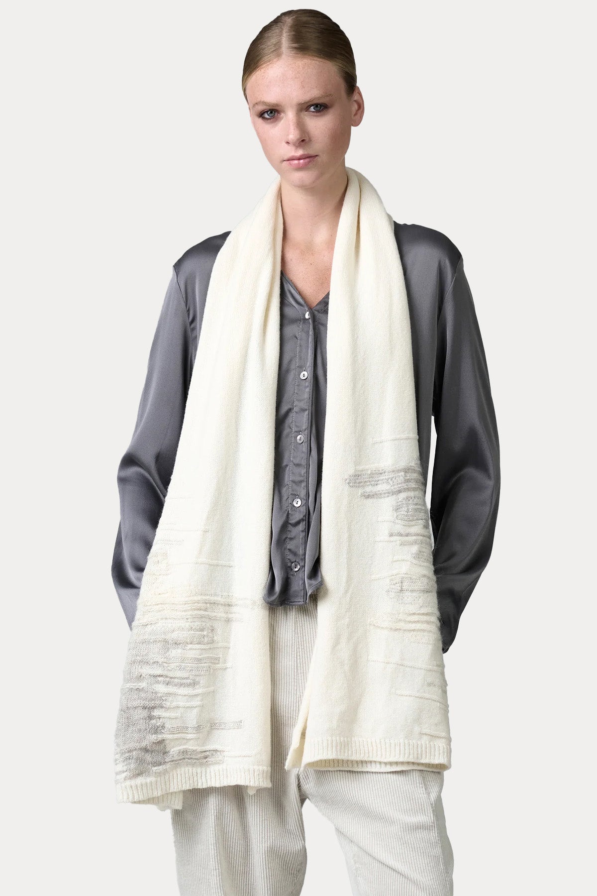 Transit Degrade Geçişli Örgü Yün Atkı