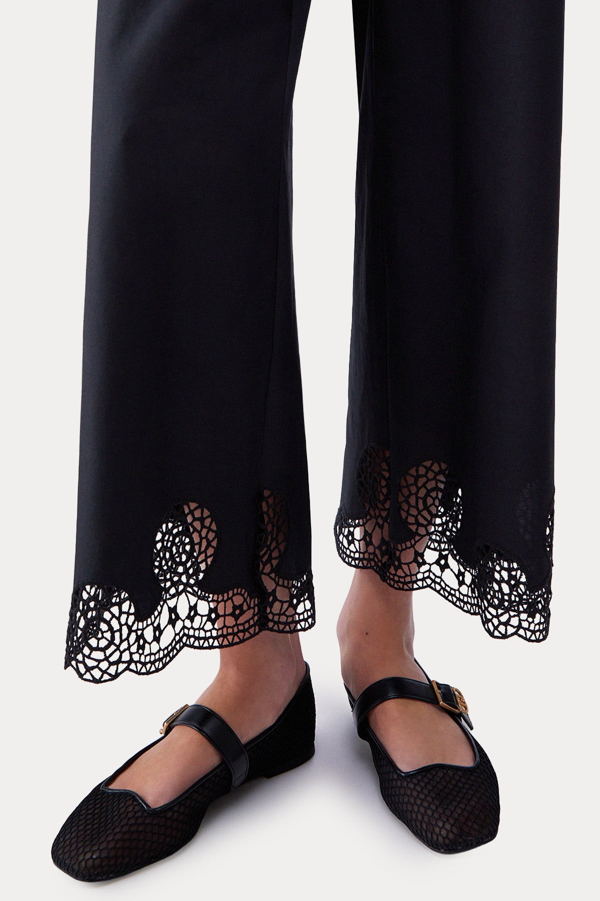 Liu Jo Straight Fit Beli Lastikli Nakış Detaylı Poplin Pantolon-Pantolon-Libas