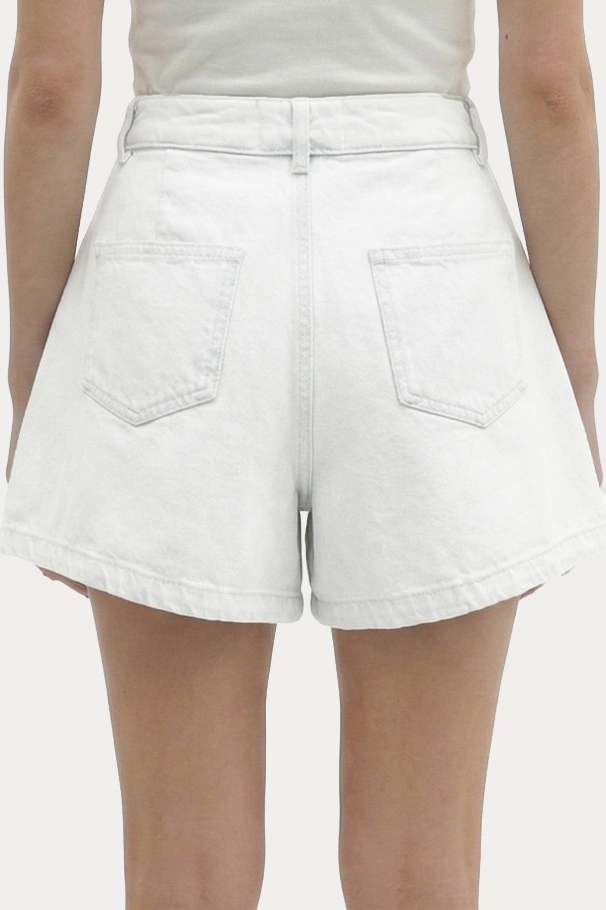 Berenice Relaxed Fit Tek Pile Yıkamalı Denim Şort