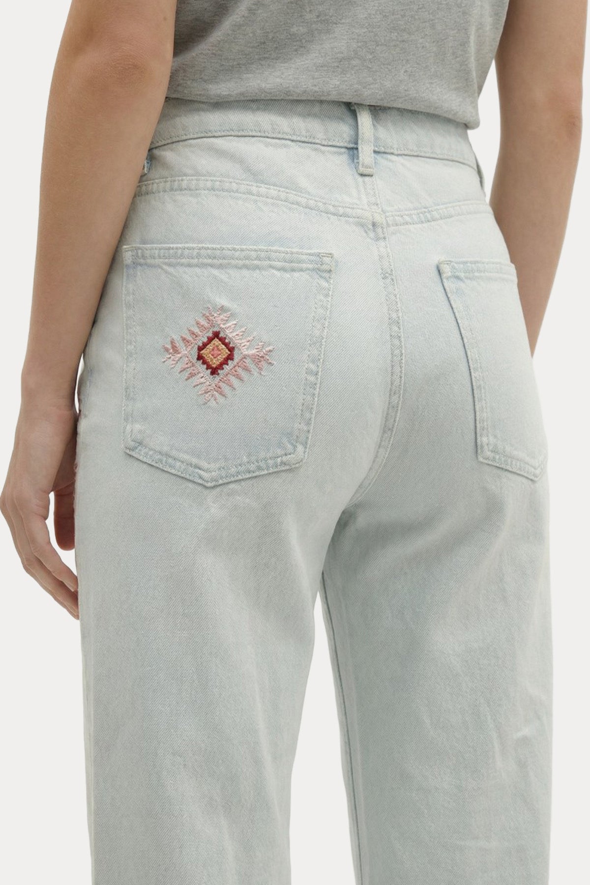 Berenice Straight Fit Yüksek Bel Yıkamalı Jeans