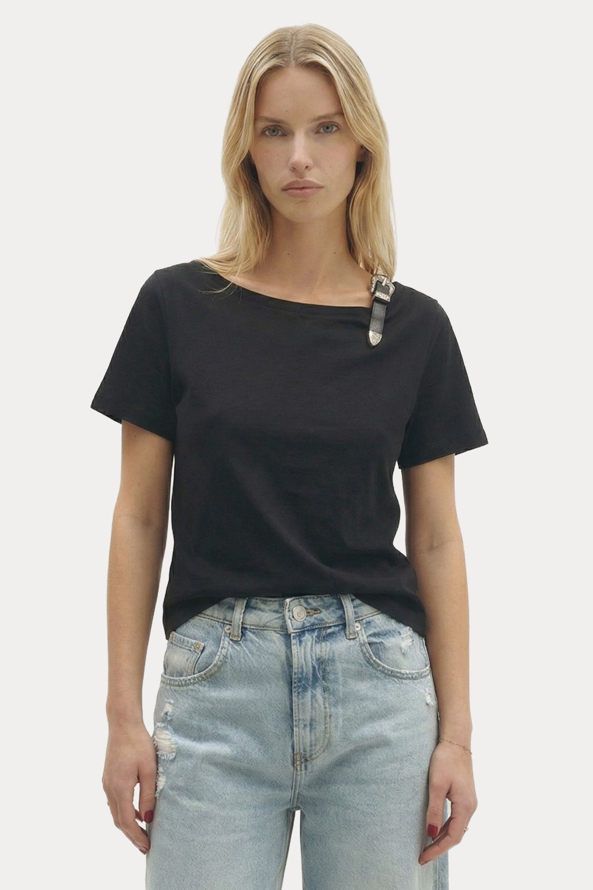 Berenice Regular Fit Kemer Detaylı T-shirt