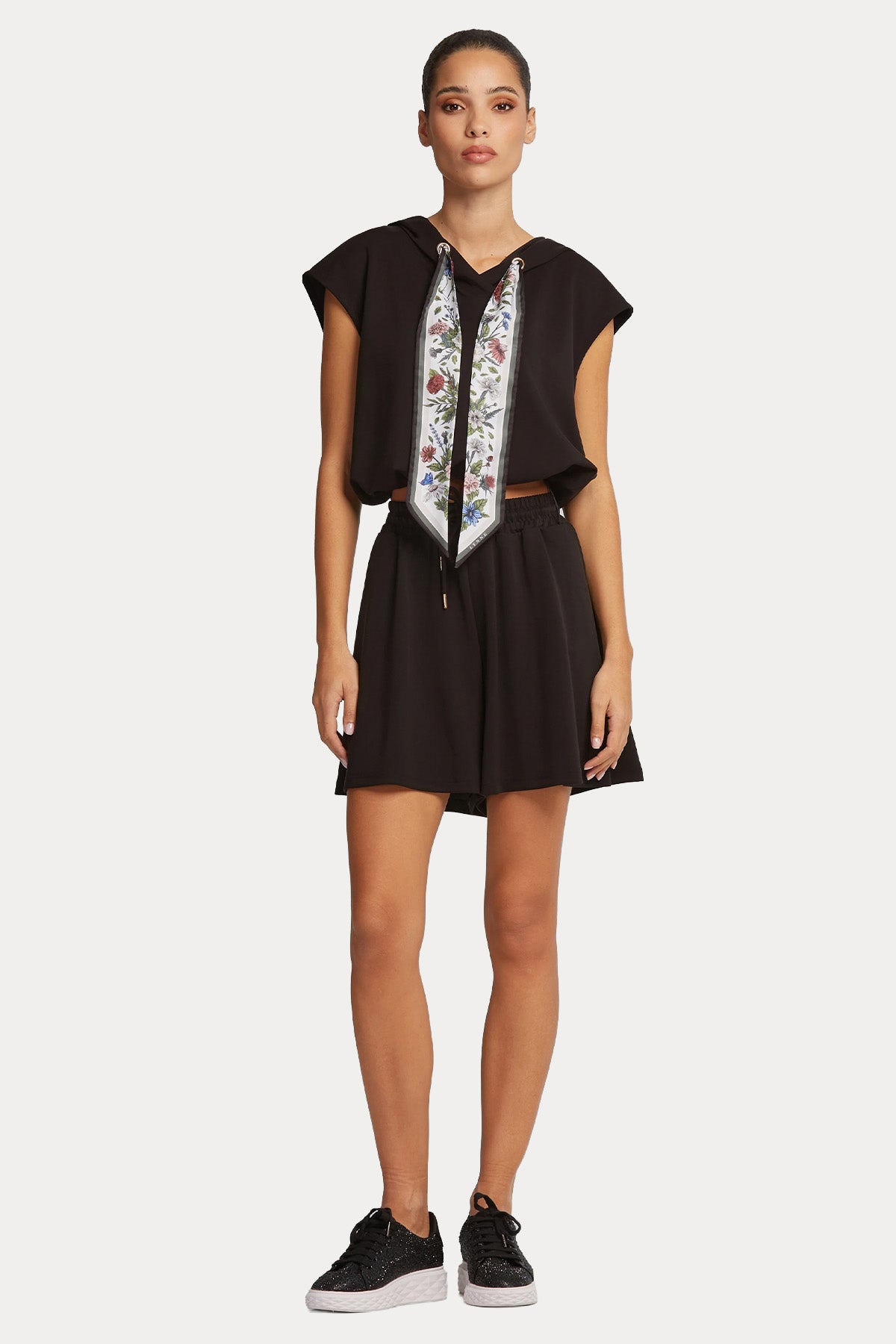 Lynne Relaxed Fit Beli Lastikli Streç Şort