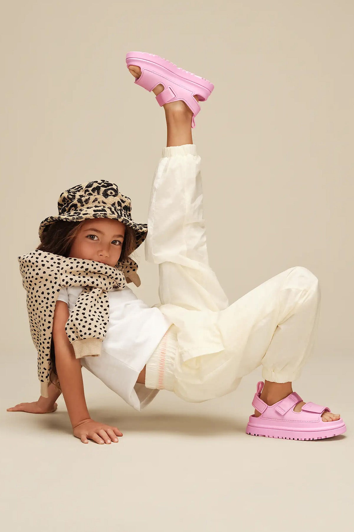 Ugg Kids Kız Çocuk Pink Diamond GoldenGlow Cırt Cırt Bantlı Sandalet