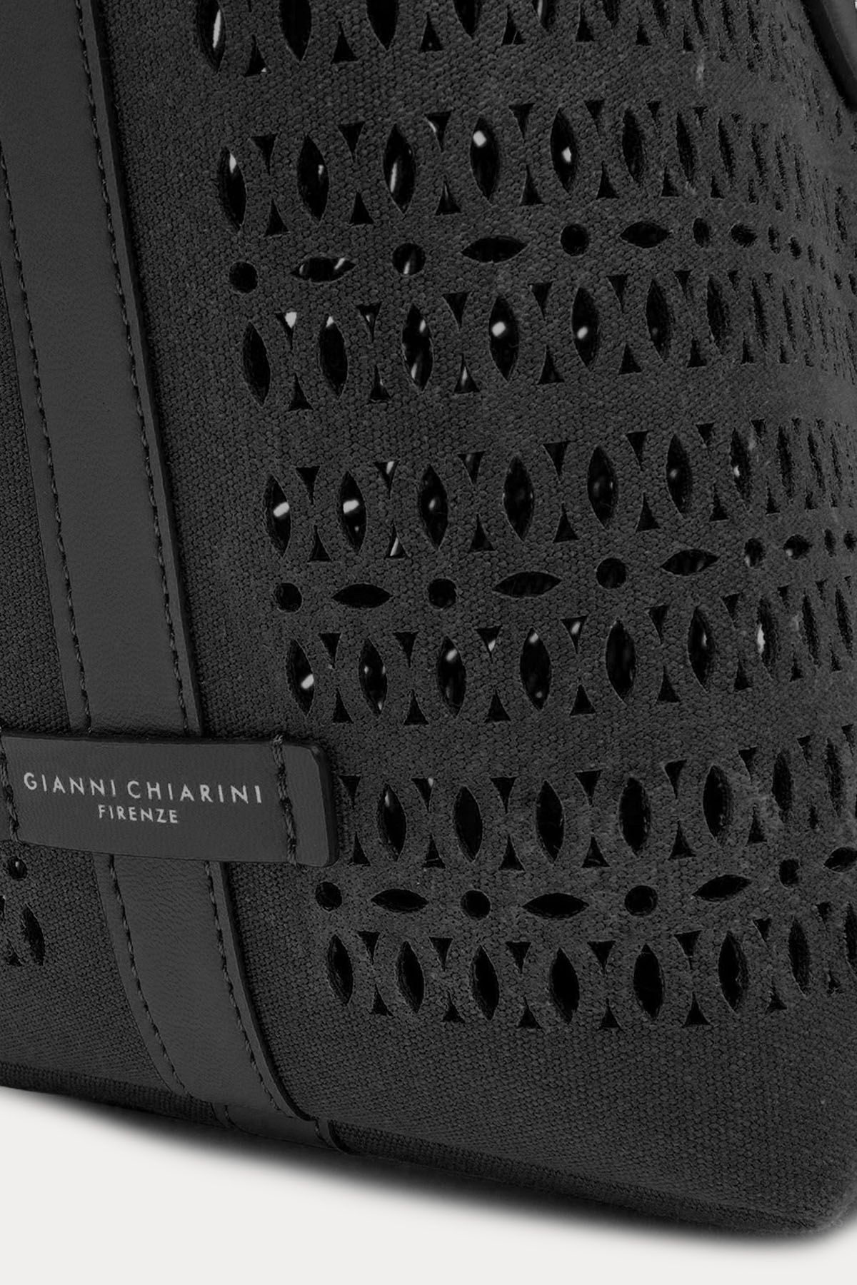Gianni Chiarini Mashup Lazer Kesim Delikli Kanvas Omuz Çantası-Çanta-Libas