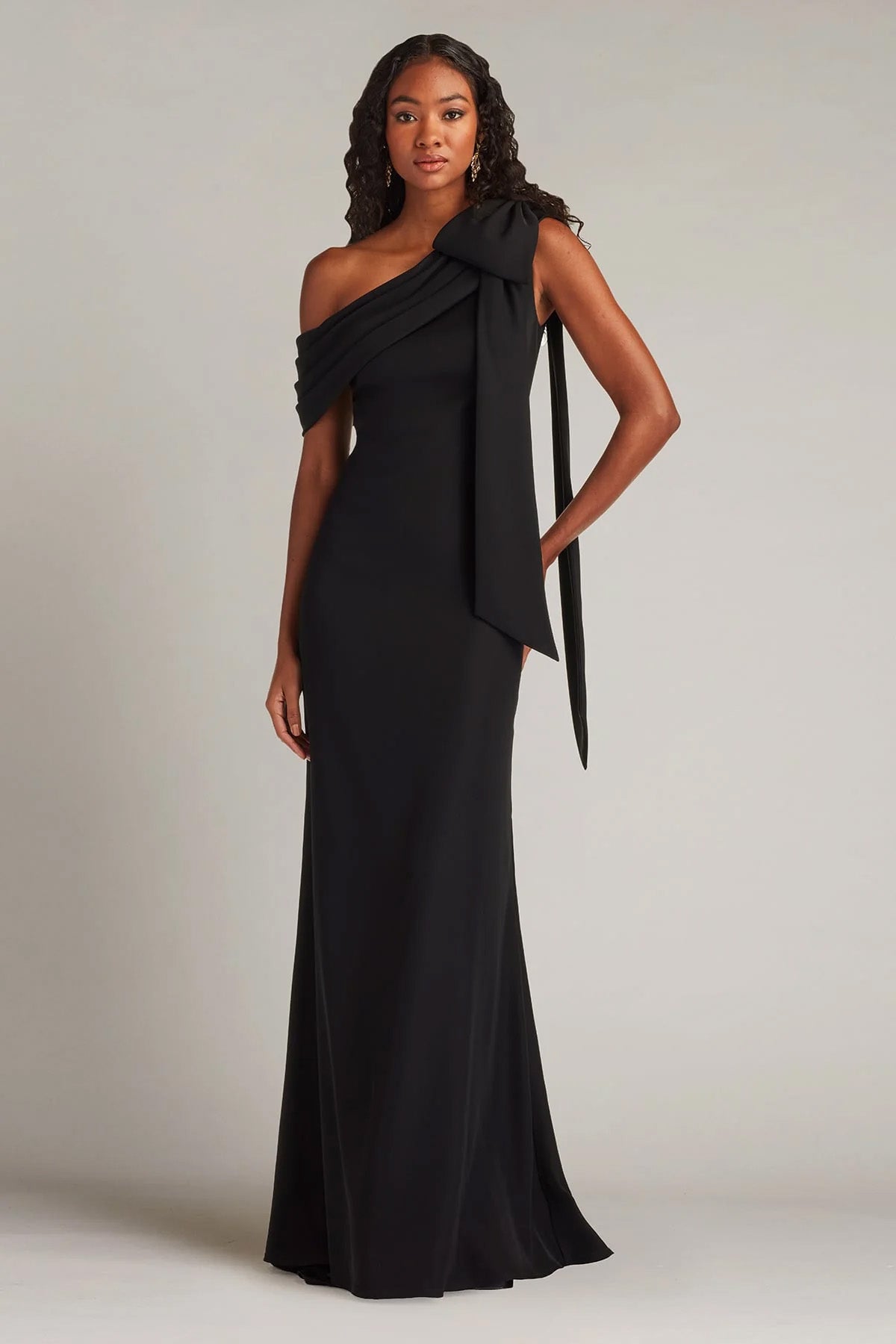 Tadashi Shoji Slim Fit Tek Omuz Maxi Abiye Elbise