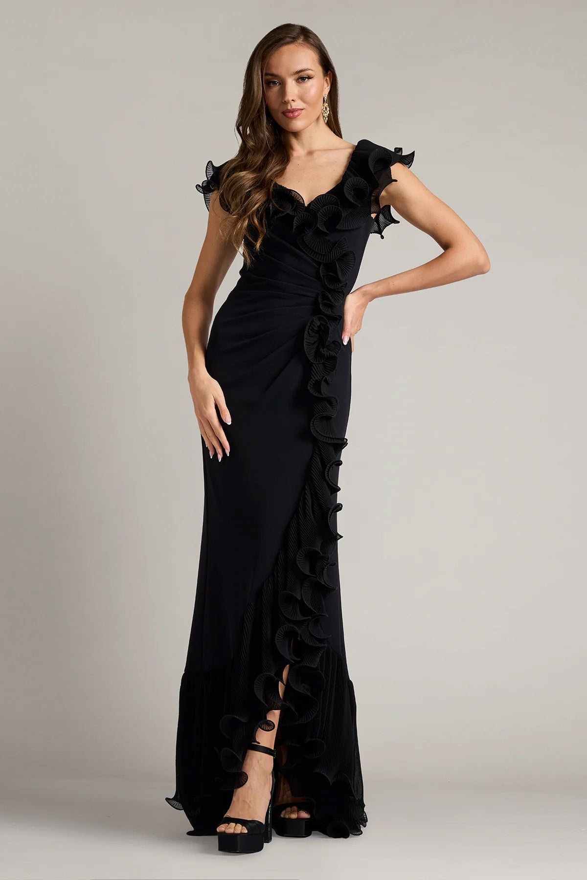 Tadashi Shoji Slim Fit Volan Detaylı Maxi Abiye Elbise