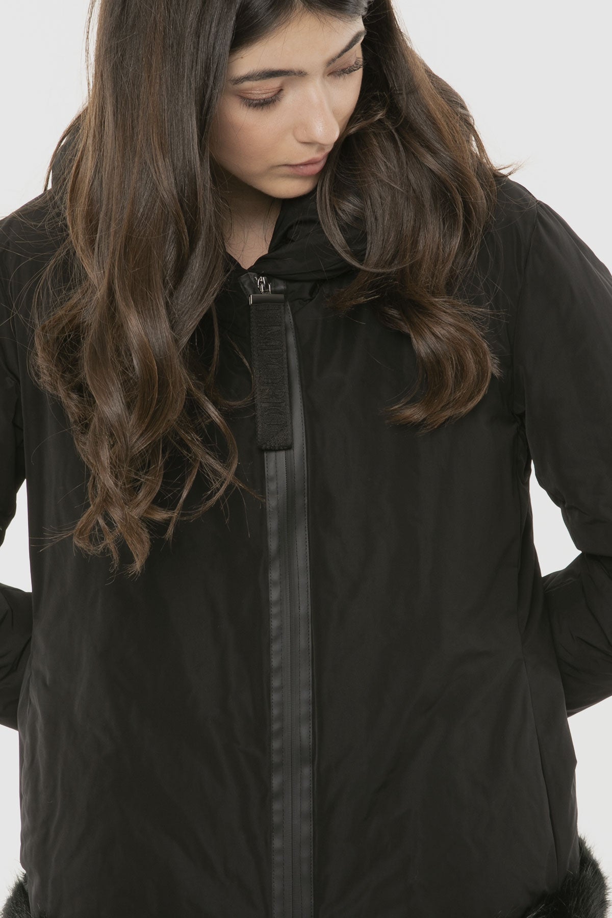 Emporio Armani Kaban-Libas Trendy Fashion Store