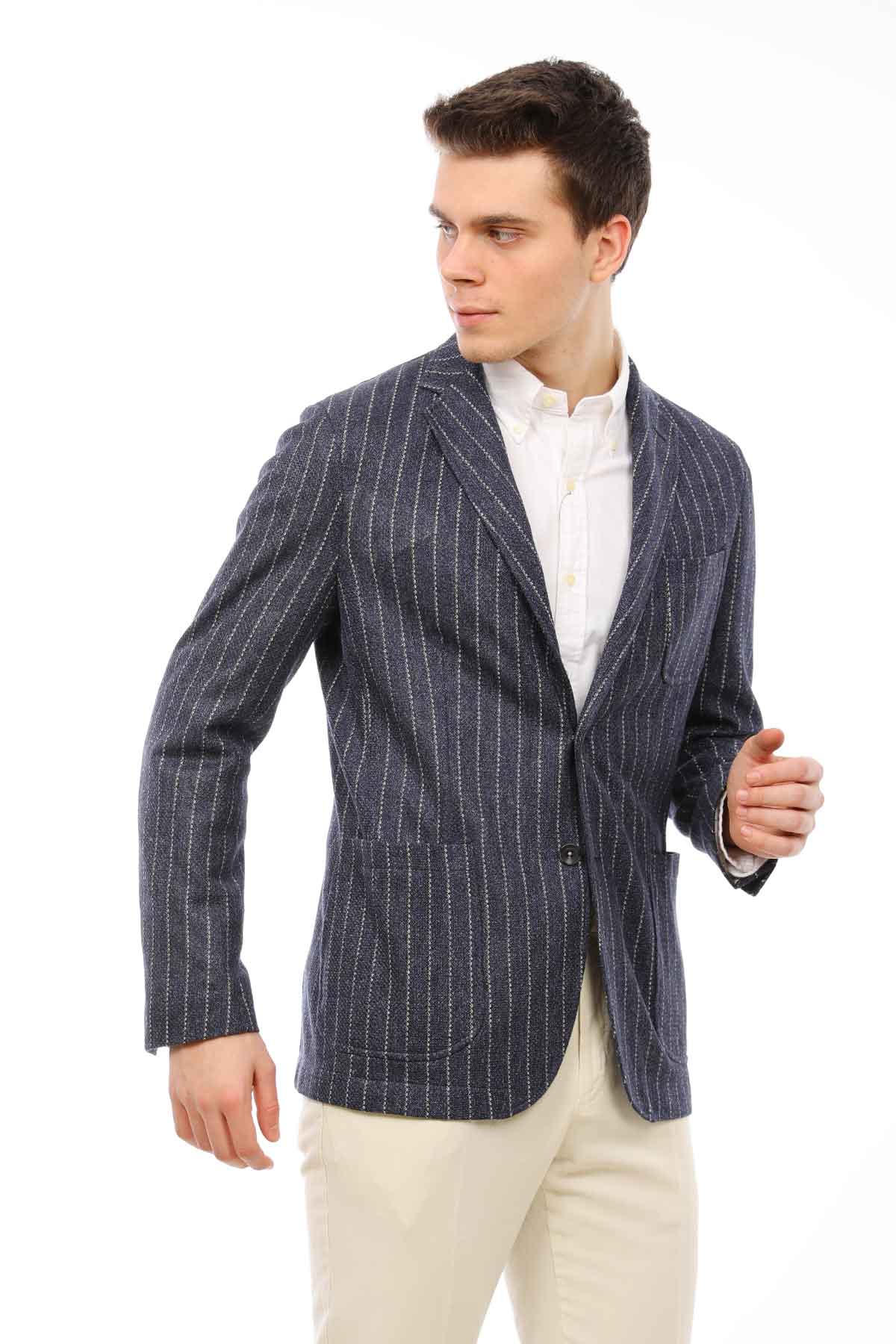 The Gigi Keten Ceket