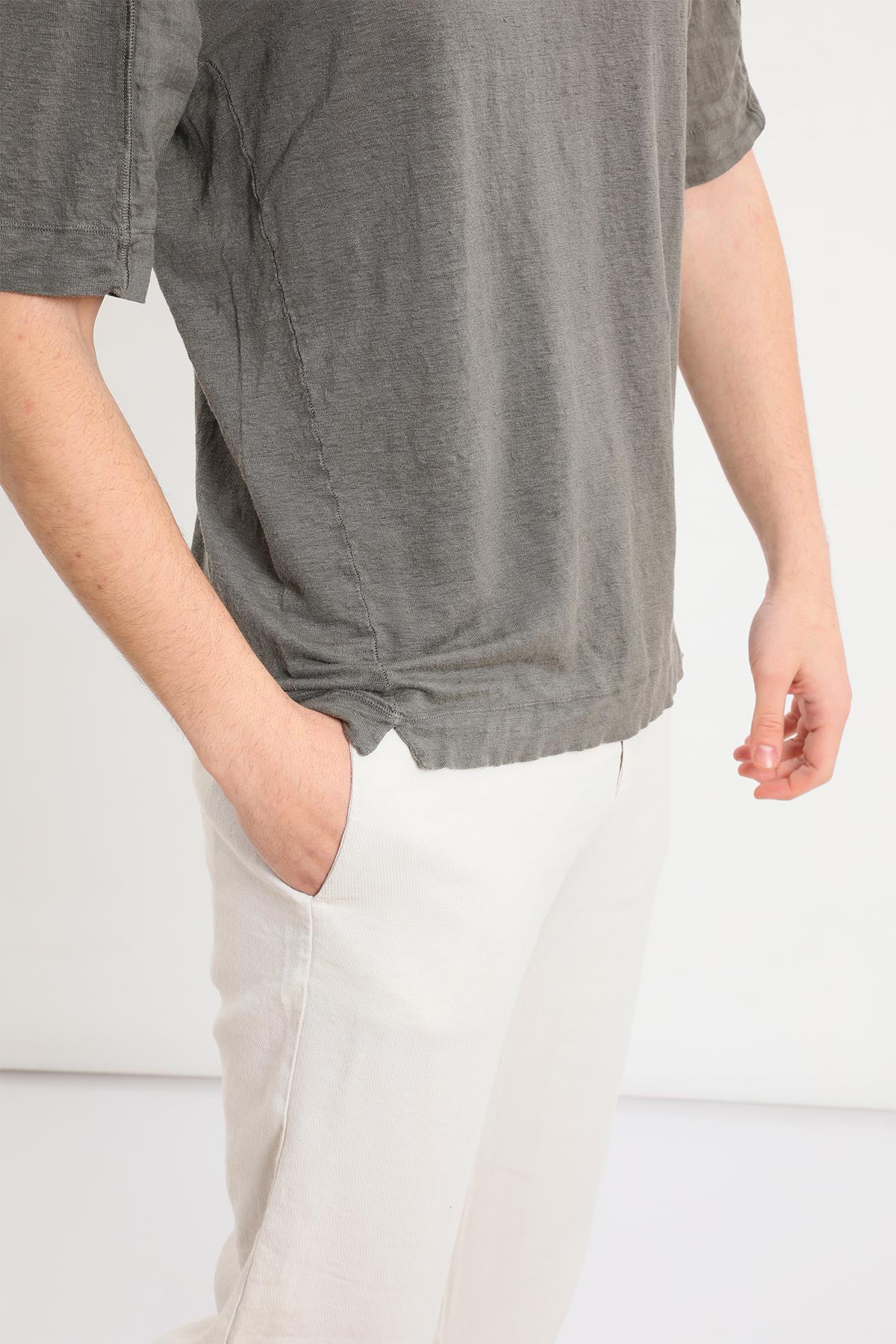 Transit T-shirt-Libas Trendy Fashion Store