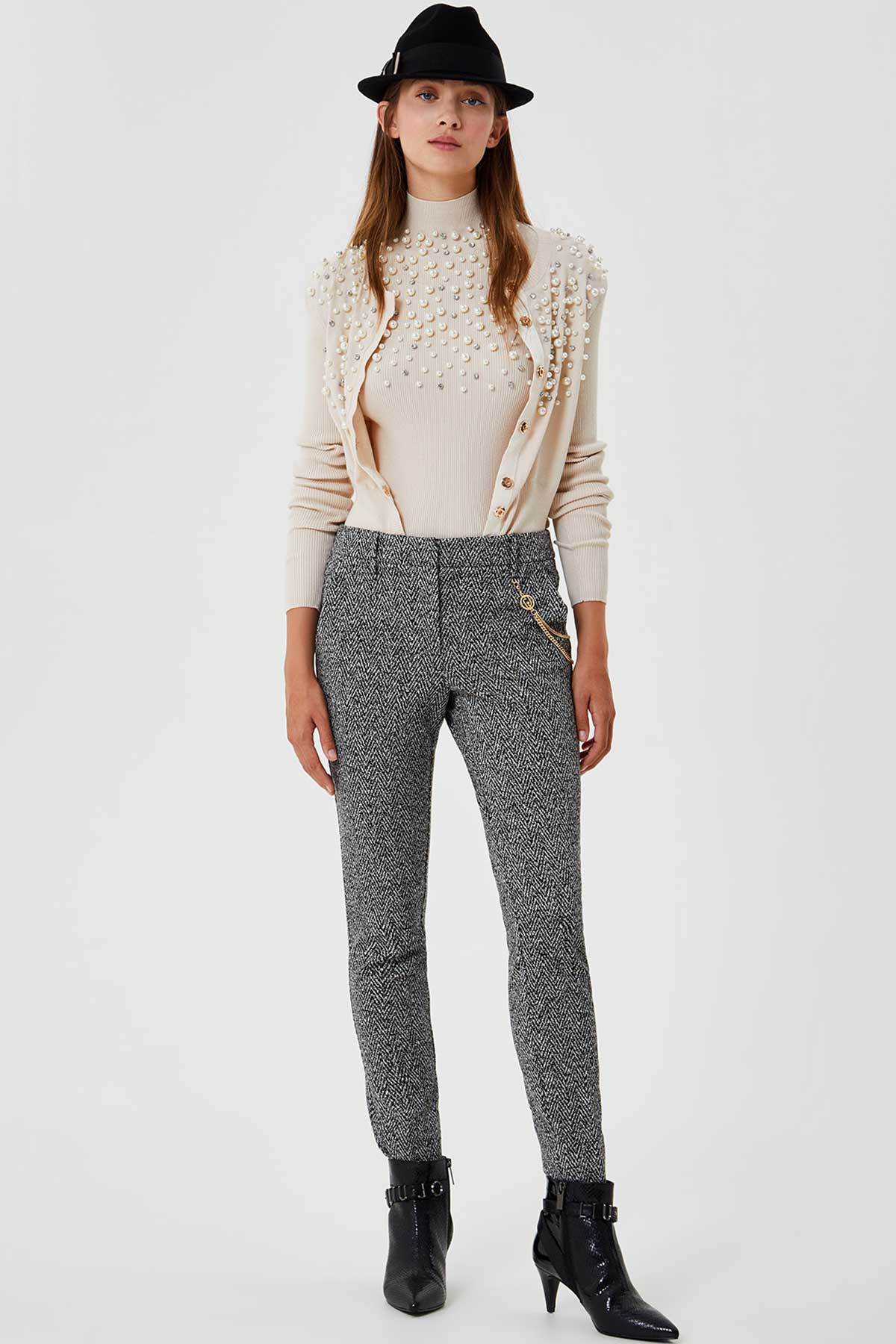 Liu Jo İnci Aksesuarlı Vatkalı Omuz Triko Ceket-Libas Trendy Fashion Store