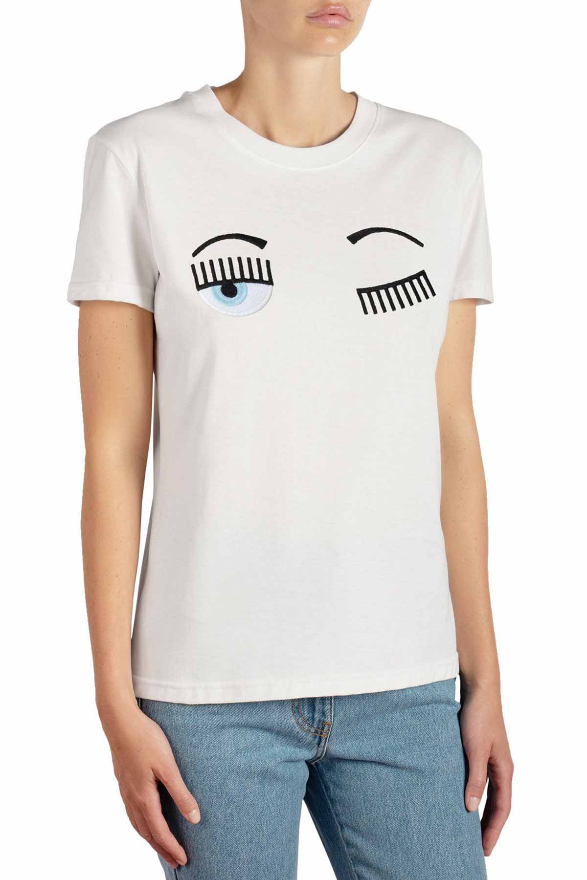 Chiara Ferragni Winking Eye Yuvarlak Yaka T-shirt-Libas Trendy Fashion Store
